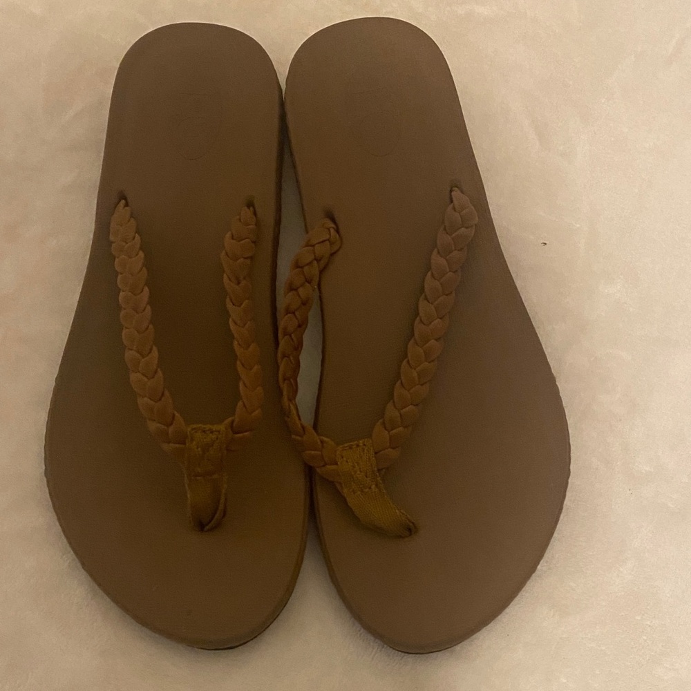 Elegant Tan Braided Women's Sandals